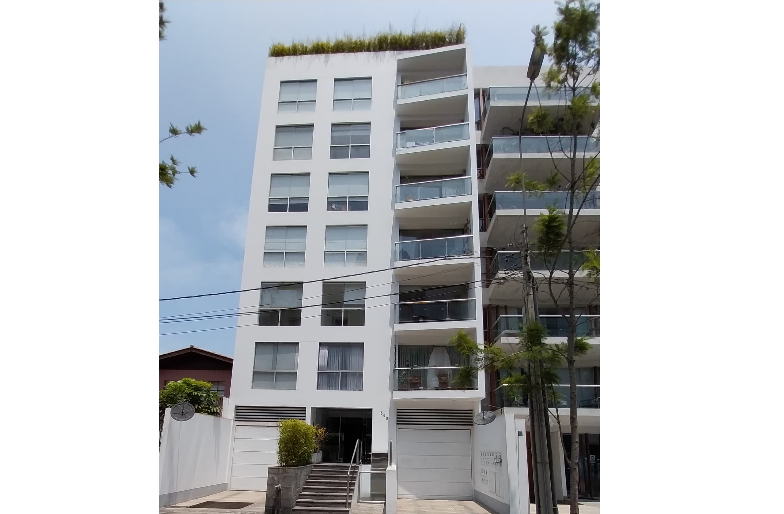 Alquiler de departamento de piso completo a pasos del Parque Melitón Porras