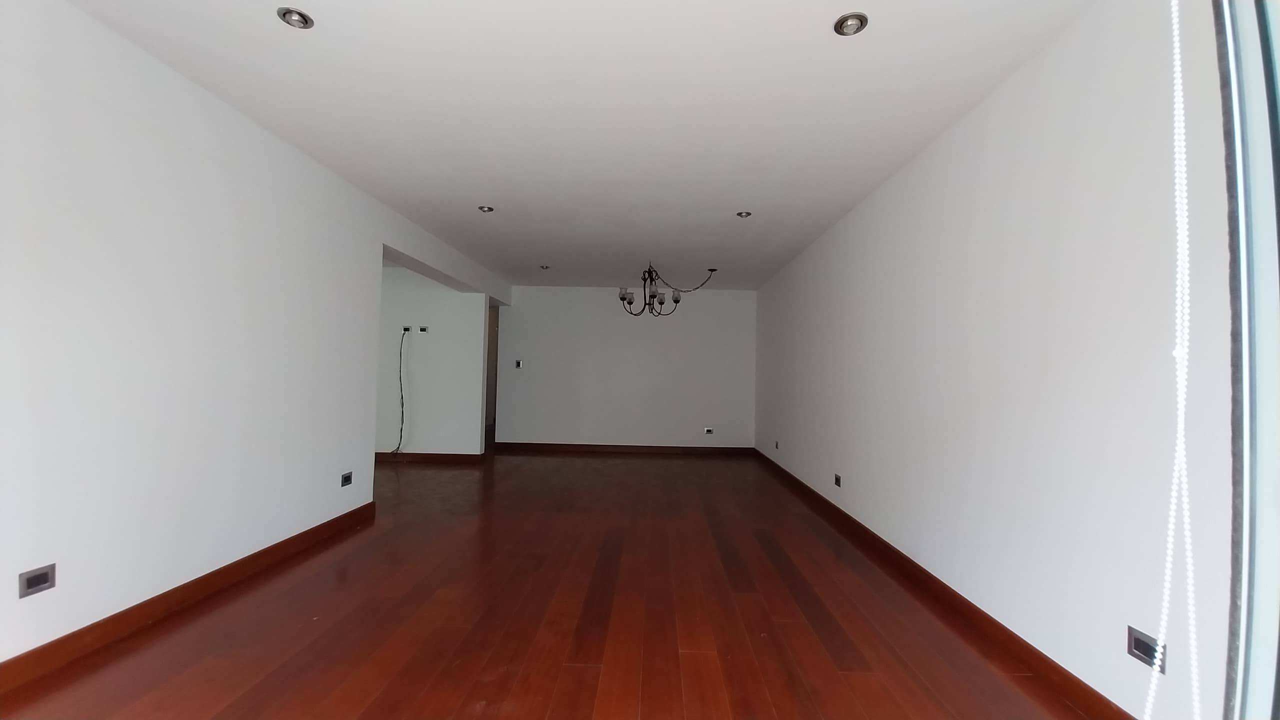 Alquiler de departamento de piso completo a pasos del Parque Melitón Porras